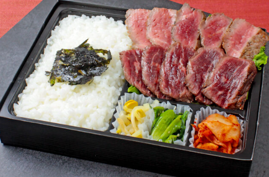 牛ハラミとやわらかシンタマステーキ2種盛り弁当